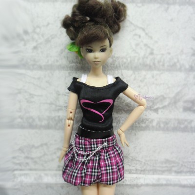 1/6 BJD Outfit Low Waist Skirt + Tee HEART 400100 1/6 BJD Outfit Low Waist Skirt + Tee HEART 400100