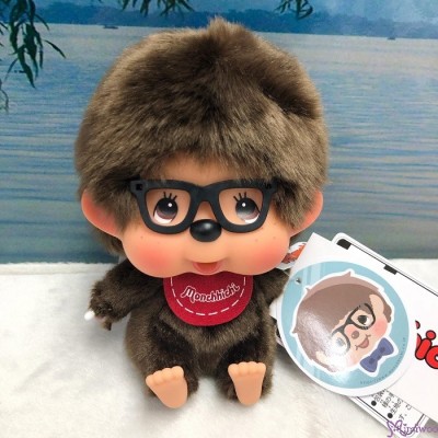 726271 HONG KONG Exclusive - Eyeglasses Big Head Monchhichi Red Bib Sitting Boy 726271 HONG KONG Exclusive - Eyeglasses Big Head Monchhichi Red Bib Sitting Boy