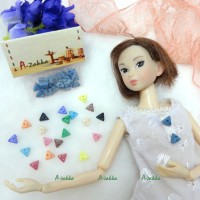 NDB010BLE Doll Dress Making DIY Tiny Button Triangle 6.5mm Blue NDB010BLE Doll Dress Making DIY Tiny Button Triangle 6.5mm Blue